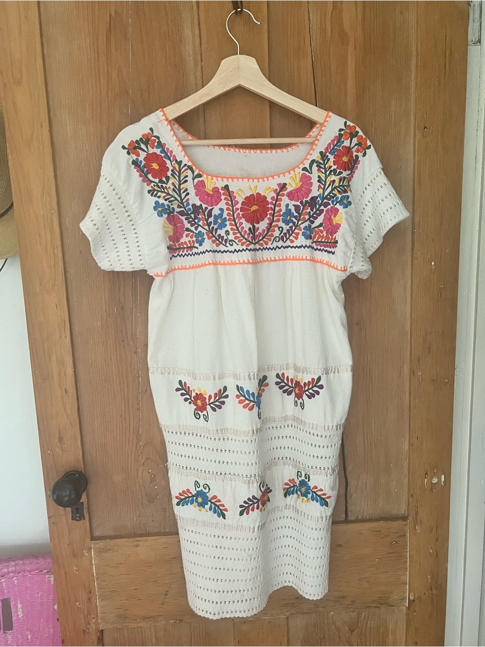 White Embroidered Mexican Vintage Cotton Dress M/L